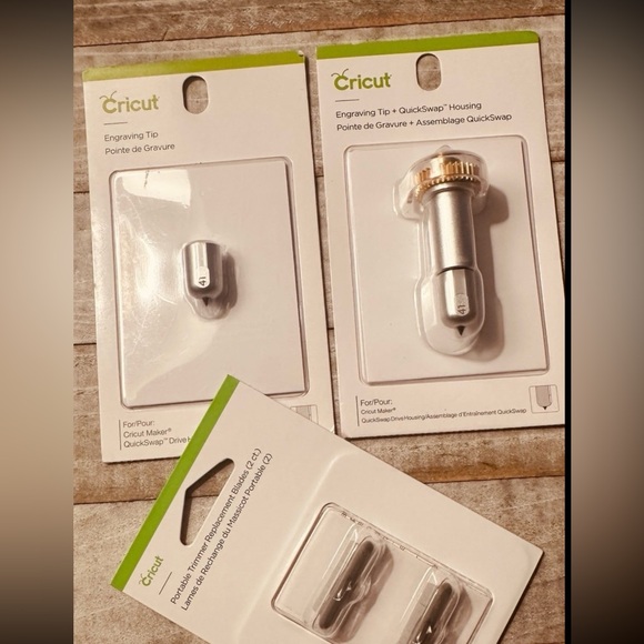 Cricut Silver USB Car Charger for Cell Phones - Picture 1 of 1